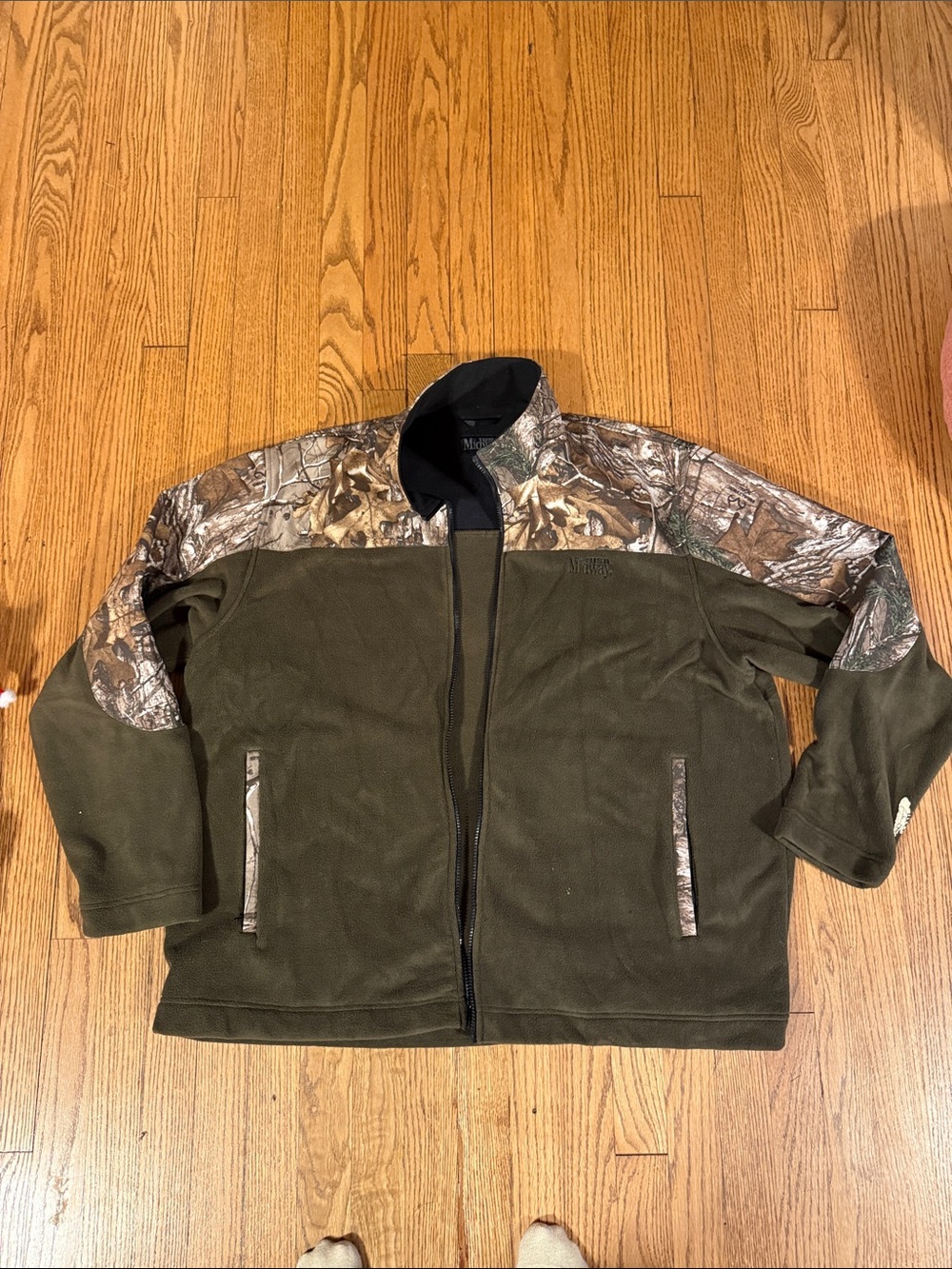Men's Olive Green Fleece Jacket with Camouflage Yoke